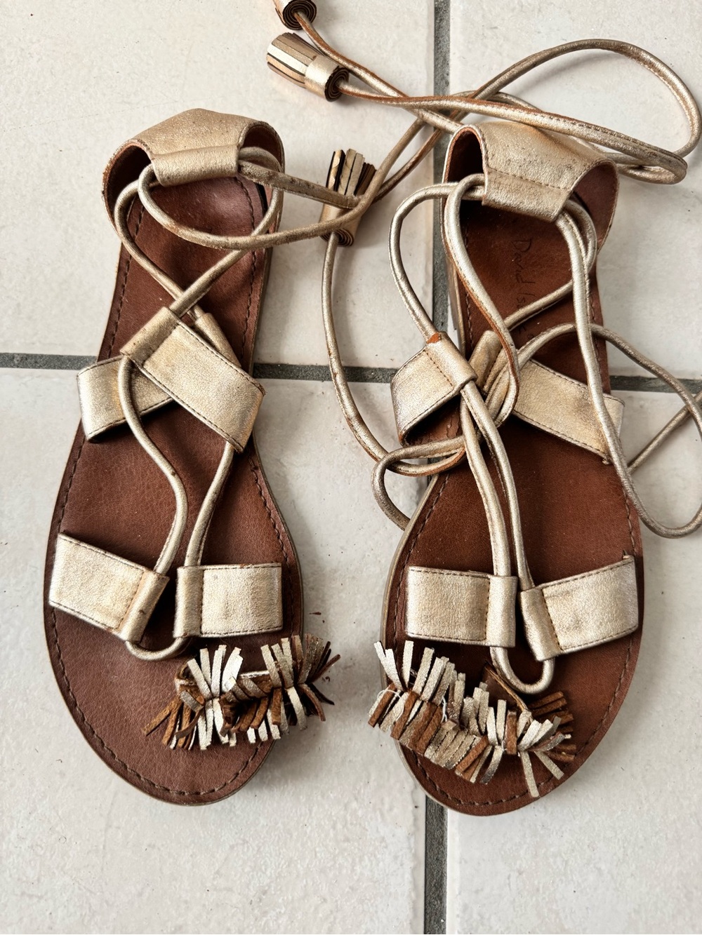 Women’s Metallic Gold Lace-Up Fringe Sandals - Picture 3 of 4